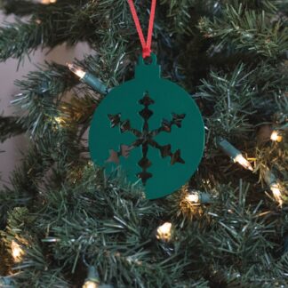 Round Simple Snowflake Ornament - Green
